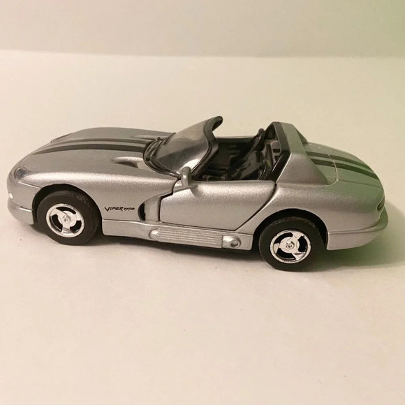 Vintage 1999 Dodge Viper RT 10 New Ray Convertible Car - Picture 11 of 11